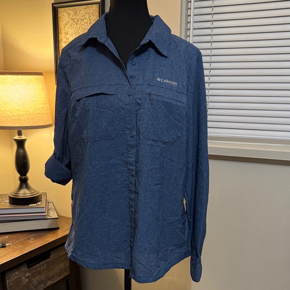 Columbia Women’s Hi-Tech Blue Shirt